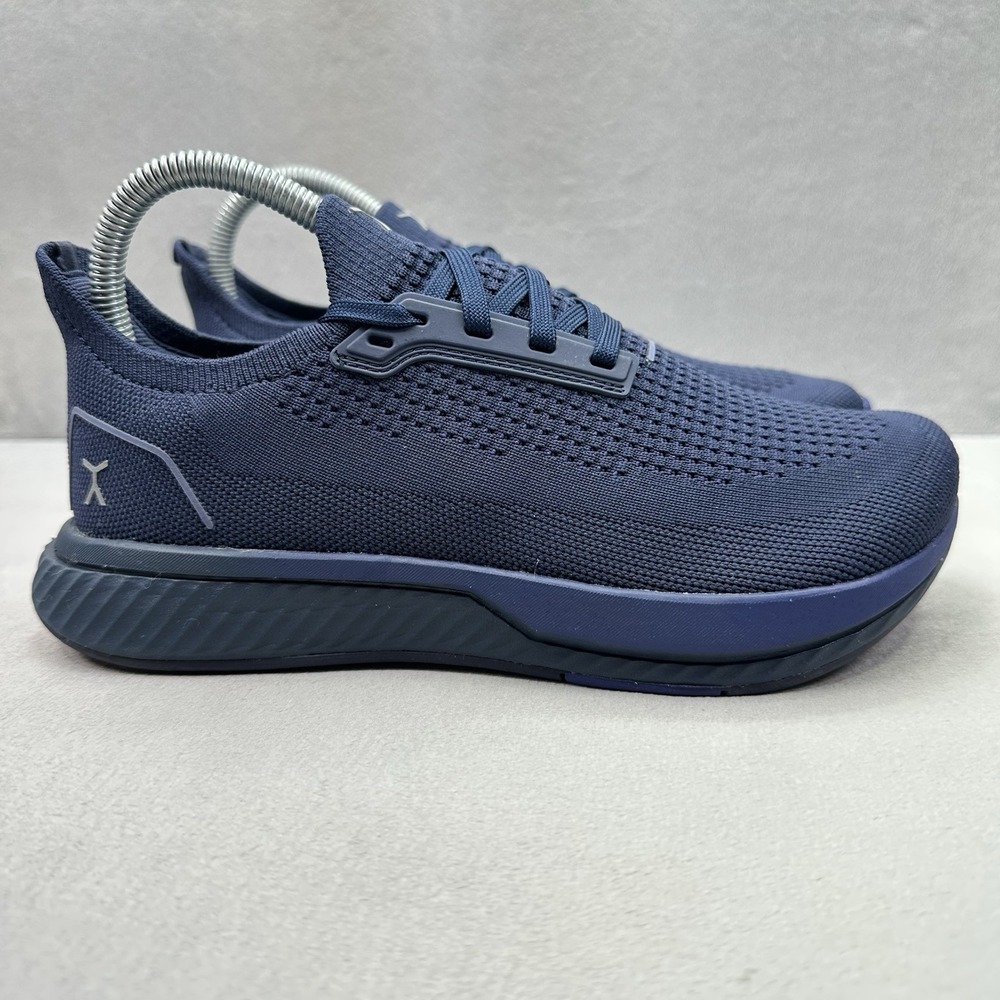 Flux Adapt Runner Womens Size 7.5 Shoes Navy Blue Waterproof Zero Drop Running